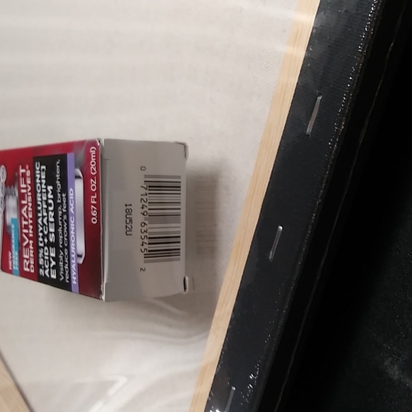 NIB L'OREAL REVITALIFT HYALURONIC ACID EYE SERUM WITH CAFFEINE - Picture 5 of 6